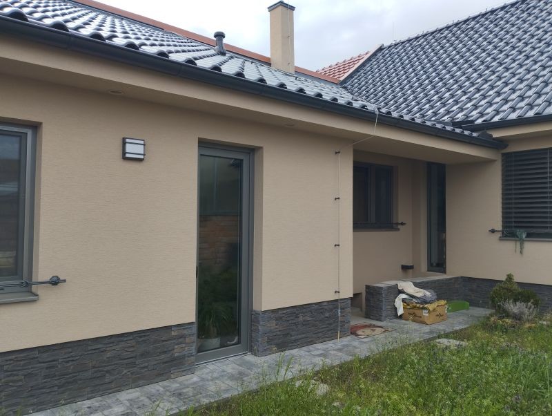 Montáž plastových oken, dveří a HS portálu na Hodonínsku
