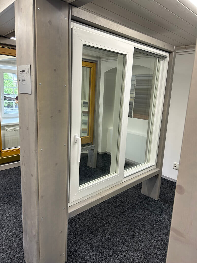 Pobočka Oknostyl v Litvínově – posuvná portál na terasu