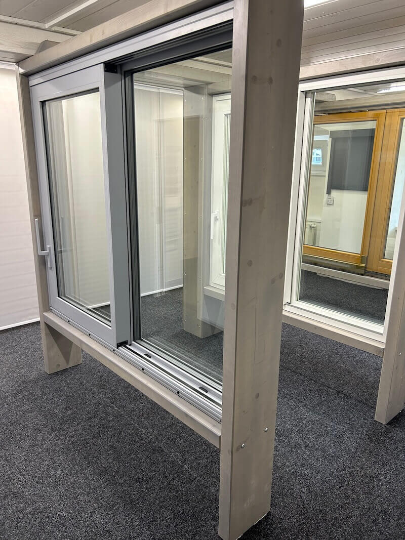 Pobočka Oknostyl v Litvínově – posuvný portál na terasu