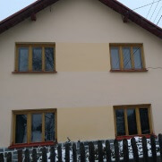 Montáž plastových oken,vnitřních parapetů a žaluzií v domě v obci Větřkovice