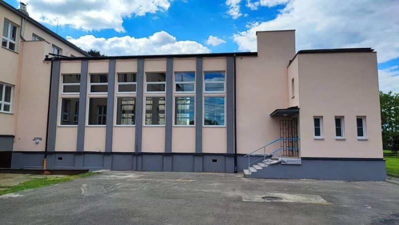 Výměna oken v ZŠ Bohumín-Pudlov – plastová okna s trojskly