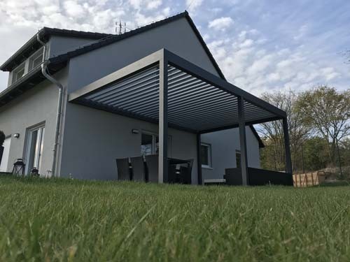 Bioklimatická hliníková pergola Skyline