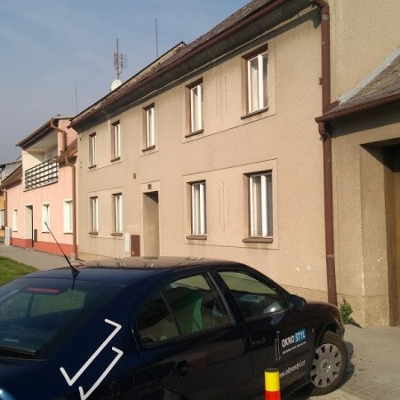 Připravovaná výměna PVC oken u bytového domu. 