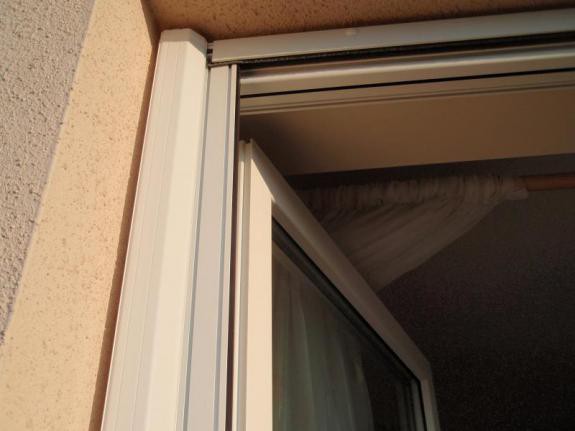 Rolovaci Dverni Site Proti Hmyzu Magneticke Oknostyl Cz