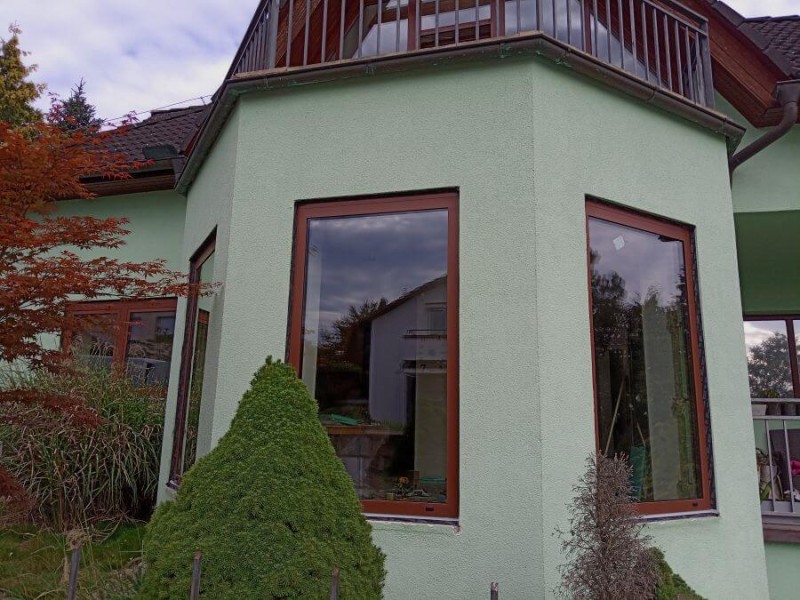 Hliníková okna v hnědé barvě