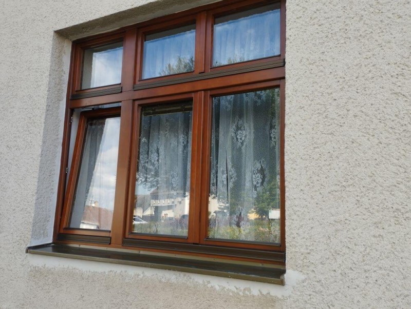 Eurookna mají barevné provedení teak
