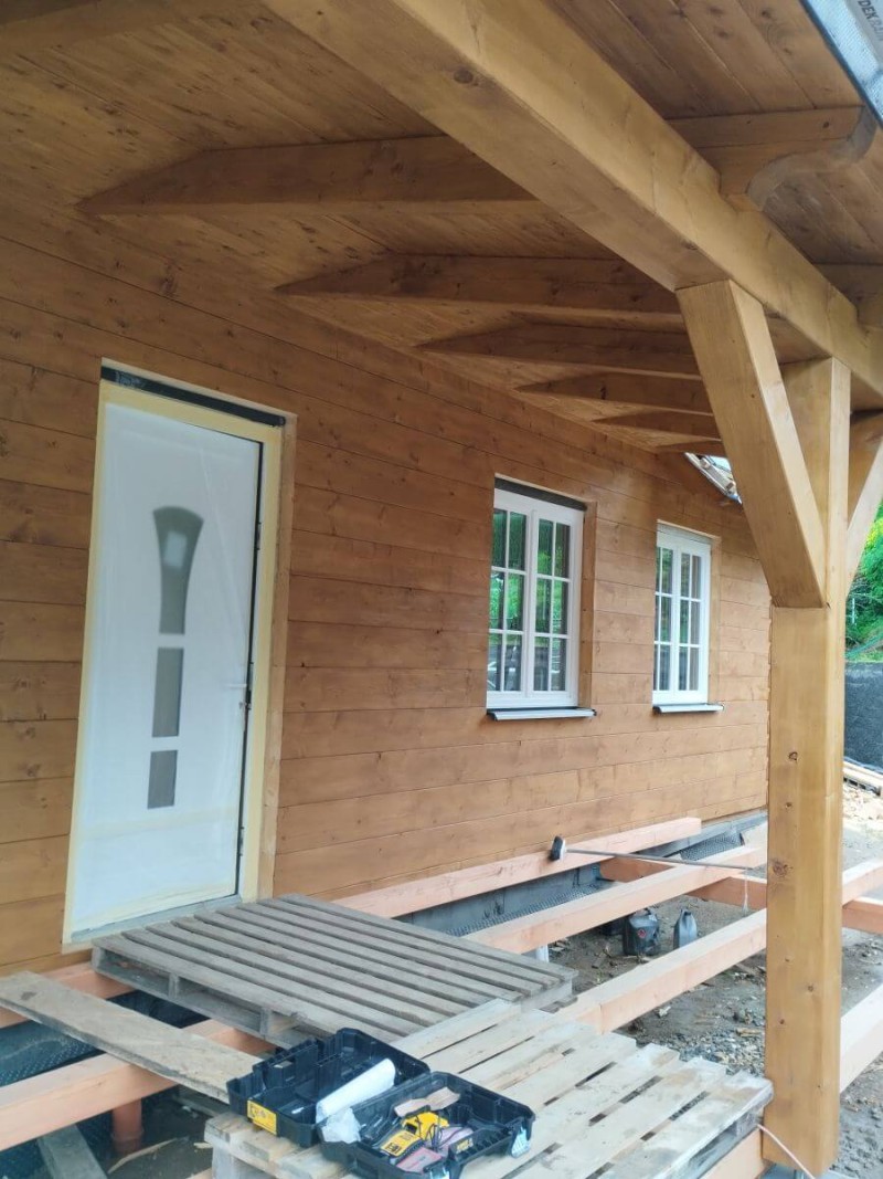 Dřevěná eurookna a vstupní dveře  z profilu Euro Naturo 80