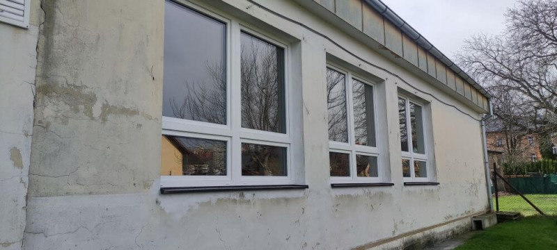 Nová okna mají trojsklo