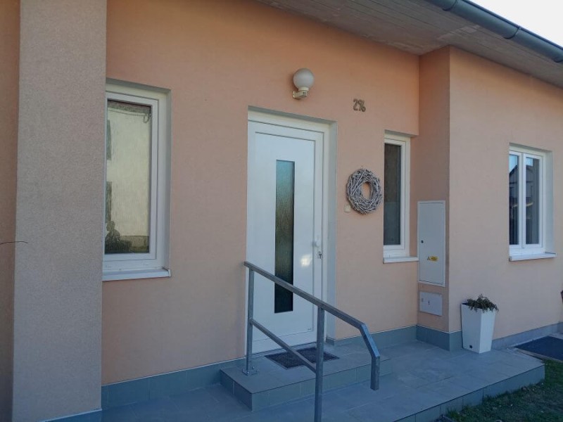 Kompletní výměna oken a dveří za nová plastová z profilu PREMIUM line