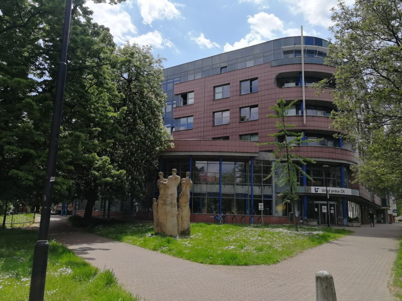 Hliníková okna Aluprof MB 70 s trojsklem a skrytým okenním křídlem (MB 70 US HI)
